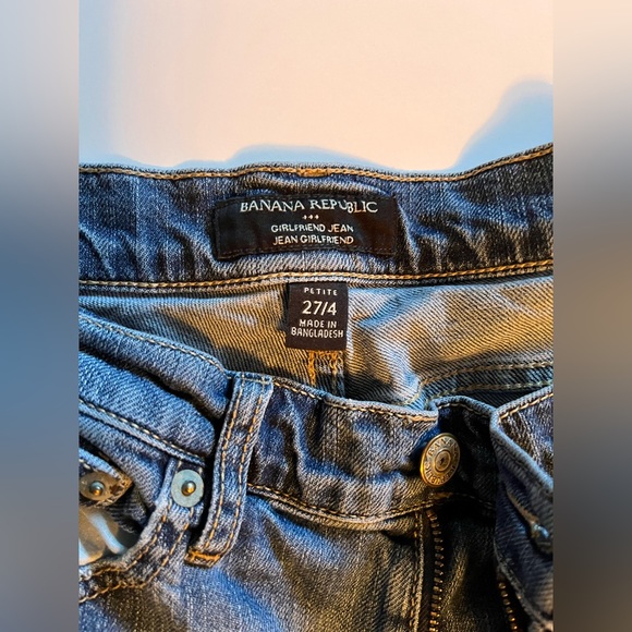 Banana Republic Girlfriend Jeans - Petite - Picture 2 of 3